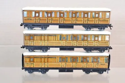 HORNBY DUBLO RAKE Of 3 LNER COMPOSITE & 3rd CLASS COACH 42759 45402 Oj • £47.50