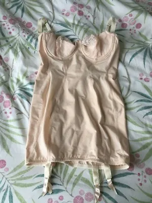 Charnos 32 D Pink Body With Suspenders Straps Bnwt • £20