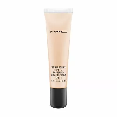 MAC Studio Sculpt SPF15 Foundation 40ml - Shade: NC15 • £40.80