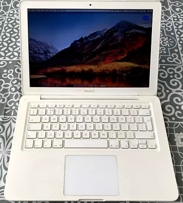 Apple Macbook 13  A1342 Late 2009 2.26 GHz Intel Core 2 Duo 8GB Ram 120GB HDD • £40