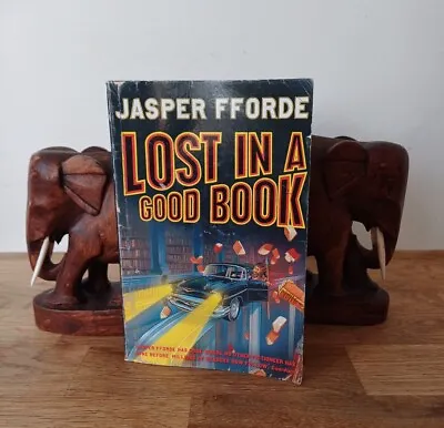 Vintage Lost In A Good Book PB Book By Jasper Fforde 2002 Hodder & Stoughton  • £9.99