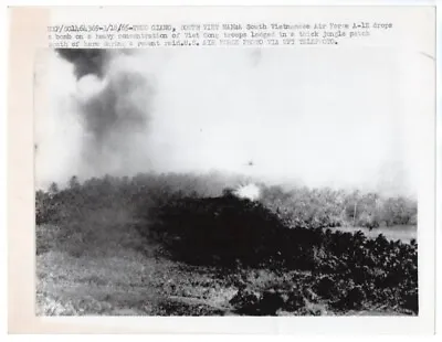 1965 RVNAF VNAF Skyraider Dropping Bomb On VC Vietnam News Telephoto • $19.99