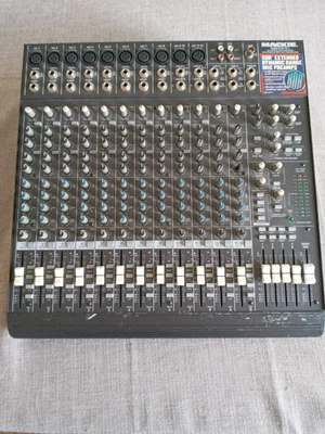 £345 • Buy Mackie 1642-vlz Pro Mixing Desk