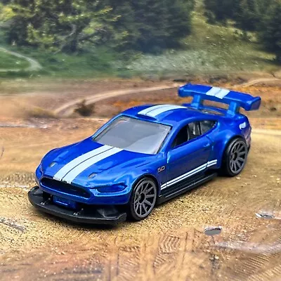 Hot Wheels Custom '18 Ford Mustang GT Dark Blue 2024 New Loose 1:64 Diecast • £3.50