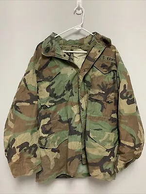 US ARMY WOODLAND CAMO M-65 FIELD JACKET SIZE Medium Long Big Red One 2/278 • $59