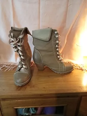 £15 • Buy Red Herring Heeled Short Boot