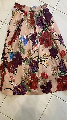 $1 • Buy Zara Floral Skirt NWT Xs