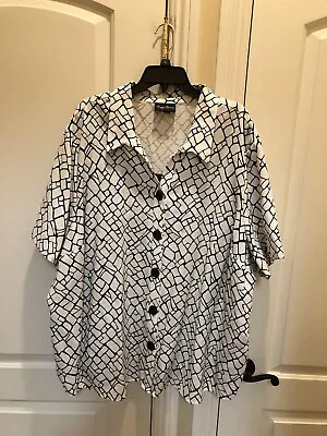 Maggie Barnes Button-Up Blouse Womens Plus Size 3X Or 4X • $9.99