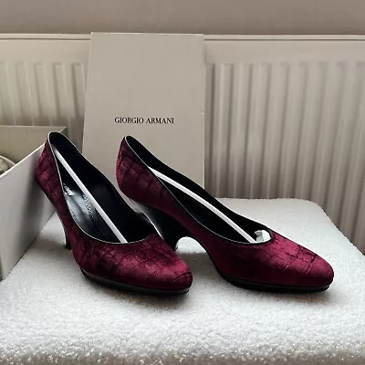 £30 • Buy Giorgio Armani Court Shoes 41 Claret Red Suede