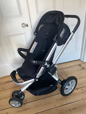 Quinny Buzz- MaxiCosi Carseat W/Isofix Base- Carrycot- Travel Bag + Accessories • £390