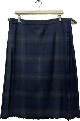 Highland Pure Wool Skirt Knee Length Navy Green Tartan Kilt Vintage Size 22 • $31.08