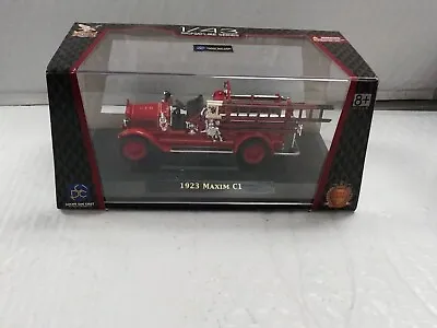 Road Signature  1923 Maxim C-1 Fire Engine Red 1-43 Diecast Model 43002  • $22