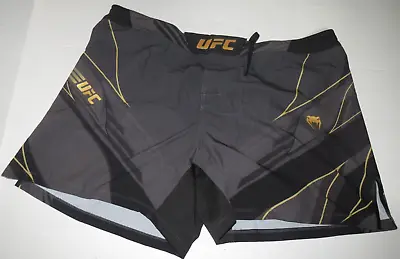 Sh5 UFC Venum Mens Pro Line Shorts Size XXXL NWT Free Shipping • $35.99