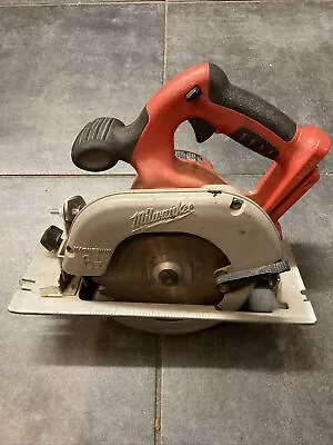 Working  Milwaukee 0730-20 V28 6.5 Inch Cordless Circular Saw • $38.01