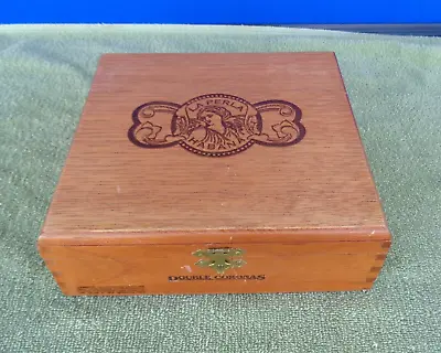 La Perla Habana Wooden Wood Cigar Box W/ Divider- Dovetail Hinged Lid Seal • $11.99