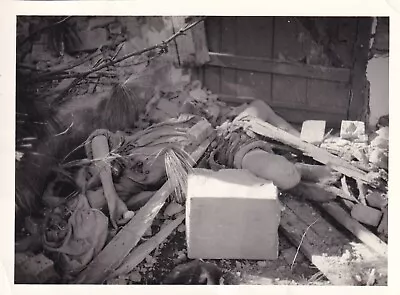 Original Snapshot Photo South Vietnamese ARVN FIGHT VIET CONG VC Vietnam War 4 • $10