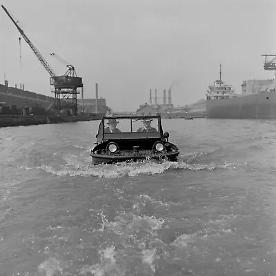 WW2 WWII Photo World War Two / US Army Ford GPA Amphibious Jeep Testing 1943 • $6.49