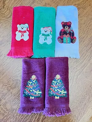 Vintage Fingertip Cannon Christmas Towels Bears Trees Cecil Saydah • $14.99