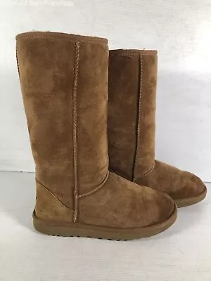 UGG Australia Womens Brown Leather Round Toe Pull On Shearling Style Boots 8 • $34.99