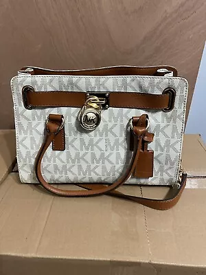 🎉Michael Kors Hamilton Satchel Bag With Gold Chain - Vanilla Monogram🎉 • $50