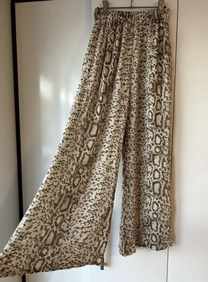 $80 • Buy Tigerlily Leopard Print Pants Size 8 BNWT
