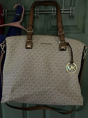 Michael Kors Large Purse/tote Great Condition • $75