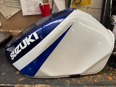 Suzuki Gsxr 1000 K1 K2 2001 2002 Fuel Petrol Tank Cell Dented Clean Inside • $124.44