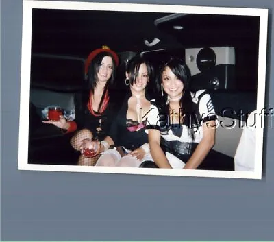 £6.81 • Buy Found Color Photo C_9291 Pretty Women Sitting In Limo