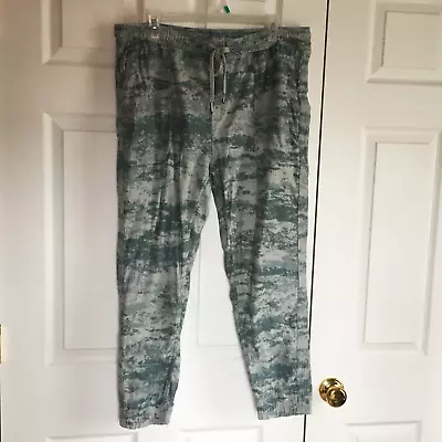 Athleta Women's Painted Print Jogger Sweatpants Camo Green Size XL • $16.14