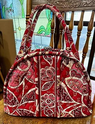 Vera Bradley Rosie Posies Kiss Lock Frame Purse Dome 3 Compartment Semi Circle • $33.99