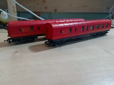 2x Hornby 00 Royal Mail Coaches TPO  • £16.15