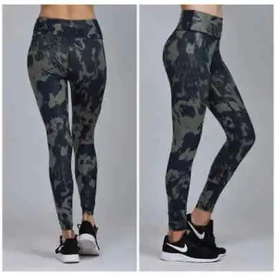 Noli Gloss Leggings Cow Print Olive Green • £28.50