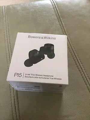 Bowers & Wilkins B&W Wireless Headphones P15 • £165