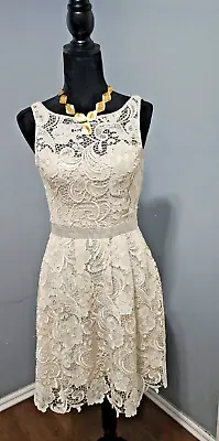 Aidan Mattox Women's Cream Lace Dress Overlay Fit/Flare Formal/Cocktail Size 6 • $25