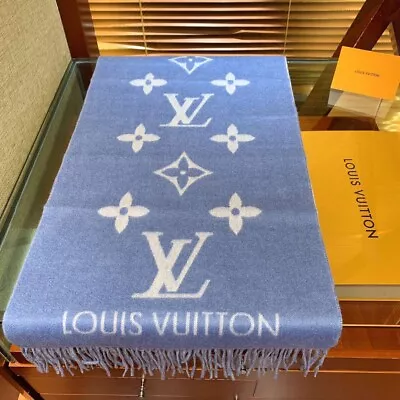 Louis Vuitton Reykjavik Cashmere Scarf • £11.50