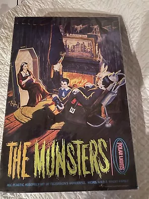 Polar Lights THE MUNSTERS Model Kit #5013 By UNIVERSAL STUDIOS 1997 💥Sealed💥 • $39