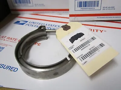 R.G. RAY CLAMP  1000020-1 / Detroit Diesel DDE-23501941 C  Clamp NEW  C3 • $29.99