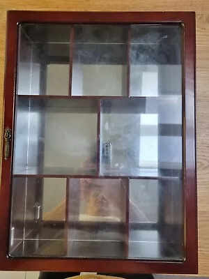 Display Cabinet Wall Mounted • £12.50