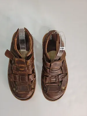 BORN Sandals Mens Size 10 M Fisherman Leather Low-Top Brown Buckle Strap Brown  • $12.48