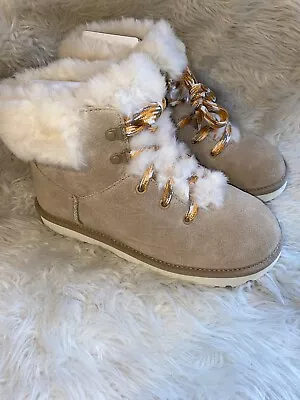 Women’s Ugg Alpine Fur Size 7 • $98