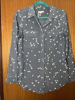 £5 • Buy Equipment Femme Silk Shirt Pale Grey/ Blue With Stars Last Photo True Colour