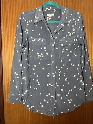 £5 • Buy Equipment Femme Silk Shirt Pale Grey/ Blue With Stars Last Photo True Colour