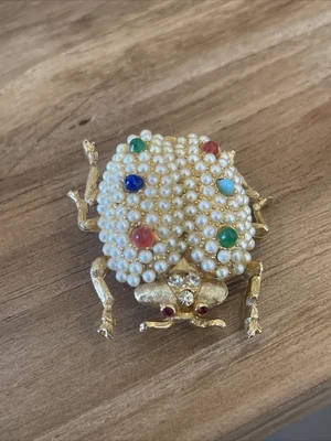 $50 • Buy Vintage Retro Pearl Cabochon Gold Tone Bug Beetle Insect Brooch Jewelry