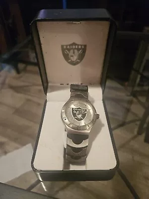 Oakland Raiders Men’s Watch Strap Broken  • $8