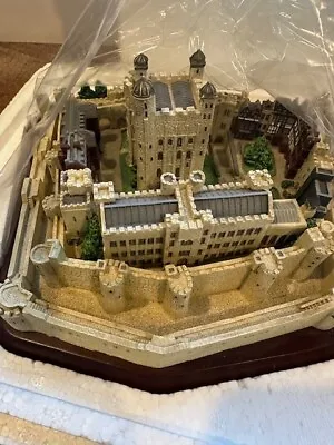 Lenox Great Castles Of The World  Tower Of London  Beautiful Excellent Condition • $125