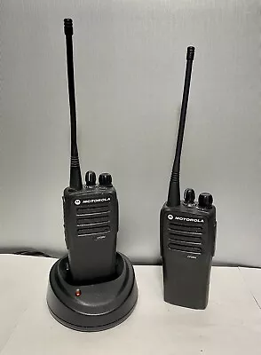 EUC Motorola CP200D AAH01QDC9JC2AN AAH01QDC9JA2AN Two Way Radio 403-470MHz UHF • $399.99