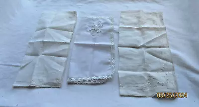 Lot Of 3 Vintage Ladies Emmboidered Handkerchiefs • $4.75