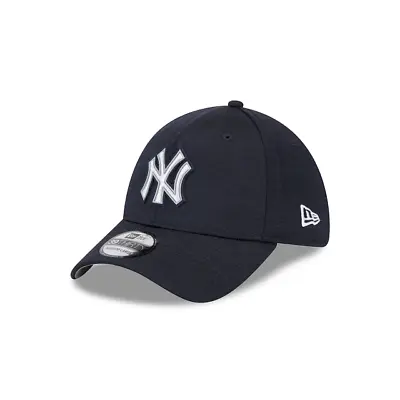New York Yankees New Era Navy MLB Club 39Thirty Flex Fit Hat • $31.99