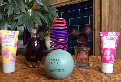 £19.99 • Buy Perfume Bundle Katy Perry Purr - Lovestruck & Girlfriend - Gilly Hicks Bath Bomb