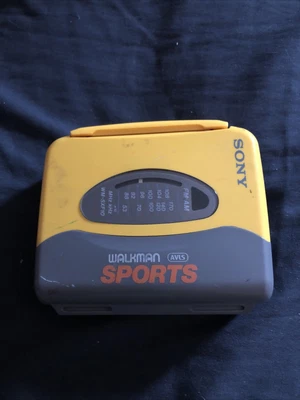 $19.99 • Buy SONY WALKMAN SPORTS Radio Cassette Player AM/FM WM-SXF10 AS IS UNTESTED